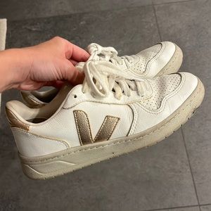 VEJAS ROSE GOLD VERY USED SIZE 37 EUR